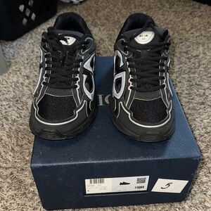 Dior Men's Black and Gray Sneakers